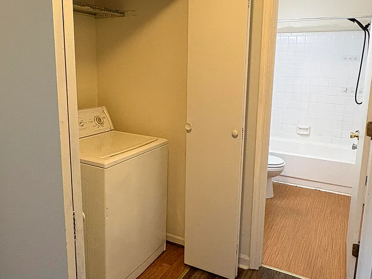 301 Dixie Dr #E2 — Photo 17