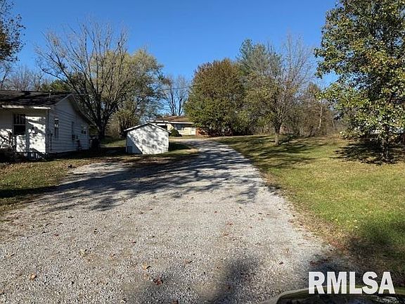 3rd image of 40 Crockett Rd