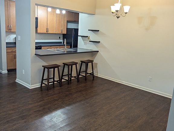 5th image of 2929 Golden Oak Ct