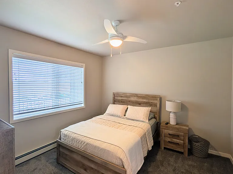 Carlson Place Apartments — Photo 12