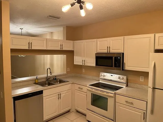 1234 Standridge Dr — Photo 3