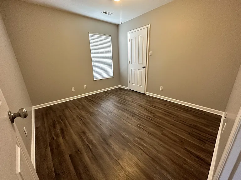 2517 Tyvola Ct — Photo 13