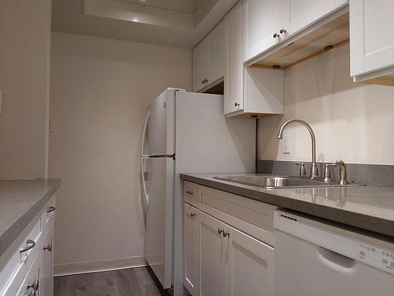 4th image of 2505 I St APT A
