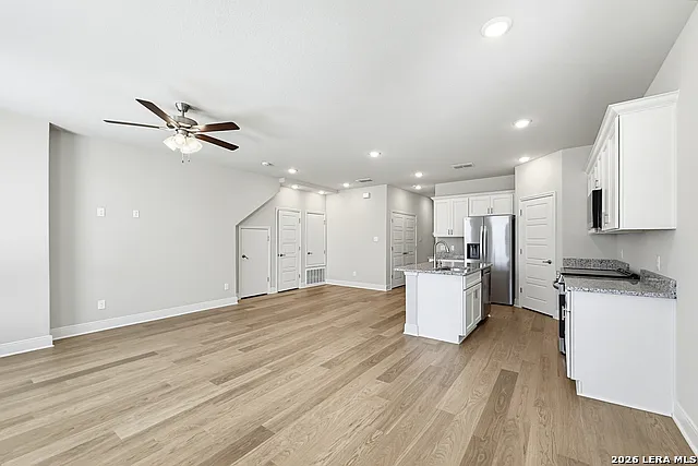 7232 Magnolia Brk — Photo 4
