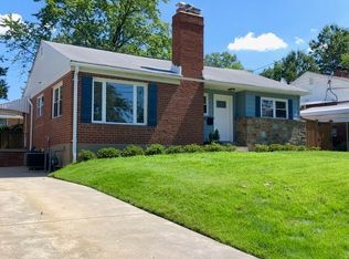 7905 Wildwood Dr, Takoma Park, MD 20912