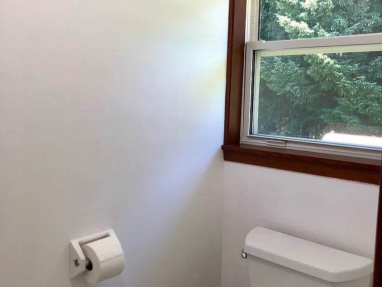 1/2 Bath off Master