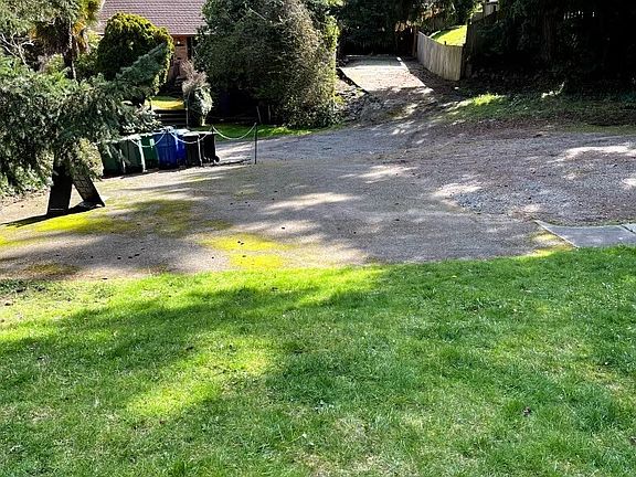 2nd image of 845 NW 95th Street