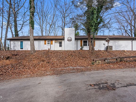 2nd image of 335 Buena Vista Dr