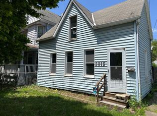 5915 Cable Ave, Cleveland, OH 44127