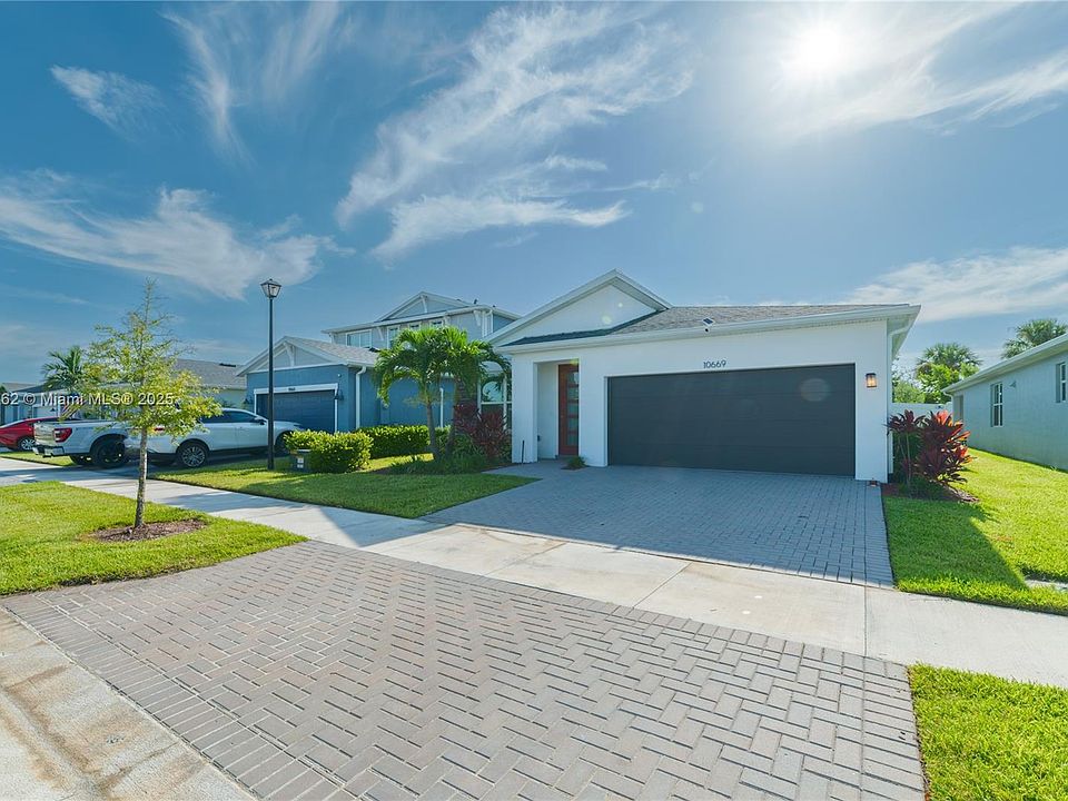 10669 SW Gloriana St, Port Saint Lucie, FL 34987 | MLS #A11839762