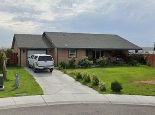 1406 E Adelia Ct, Pasco, WA 99301