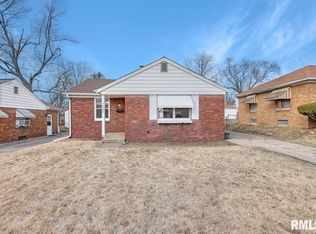 1107 E Paris Ave, Peoria Heights, IL 61616