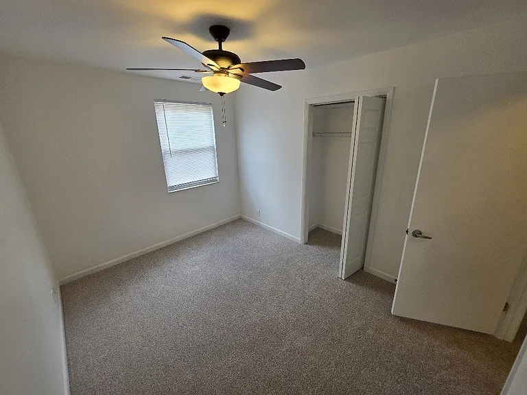 135 Grenadier Dr — Photo 14