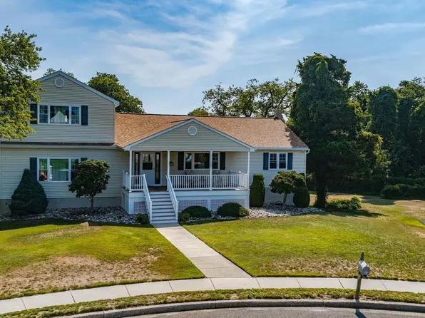 11 Lake Corson Ln, Marmora, NJ 08223