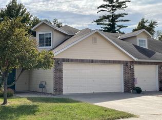 1205 Walters Dr, Manhattan, KS 66502