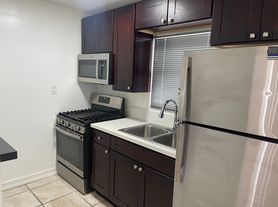 Updated 1 Bedroom 1 Bathroom apartment in San Diego, 1 br / 1.0 ba, $1850