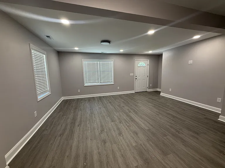 251 Booth Ave — Photo 2