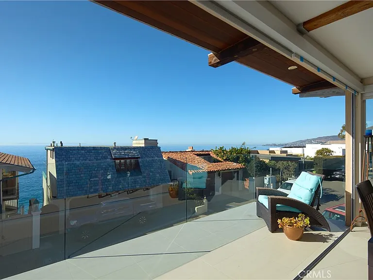 2680 Victoria Dr — Photo 20