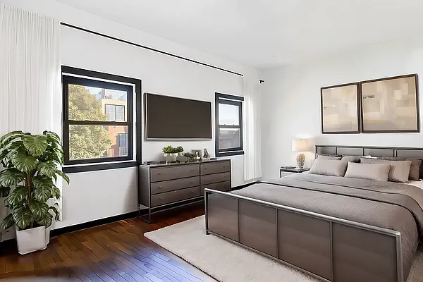 Rented by Compass | media 13