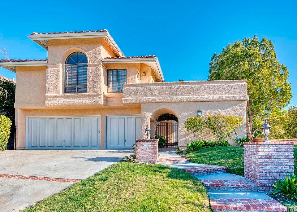 1st image of 23445 Glenridge Dr