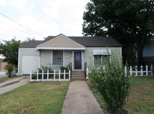 4301 Surrey St, Fort Worth, TX 76133