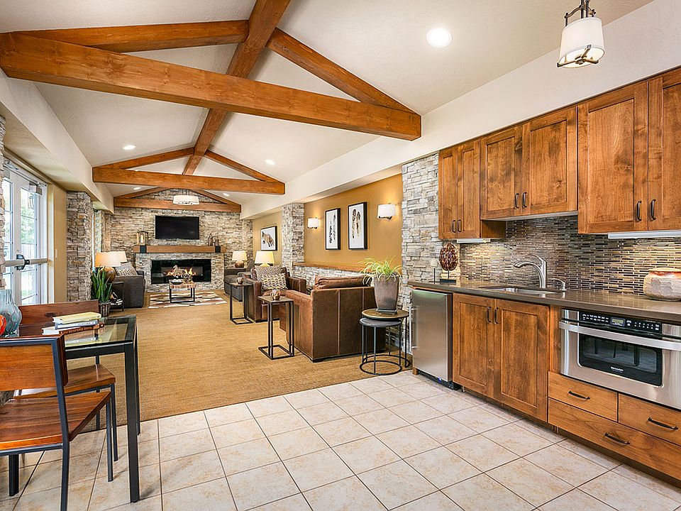 Clubhouse Kitchen