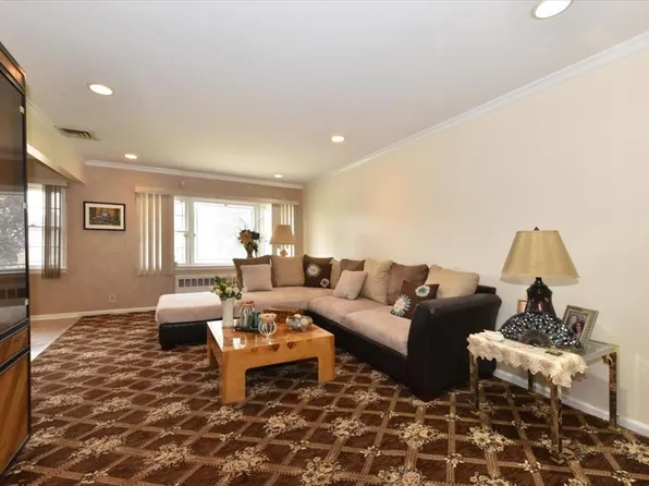 85-19 212th Street image 5 of 27