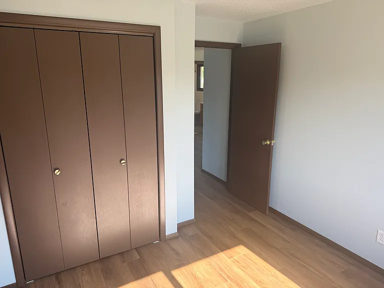 209 Sperbeck St #B — Photo 8