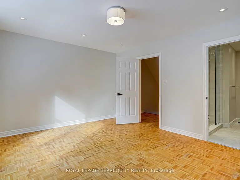 244 George St — Photo 18