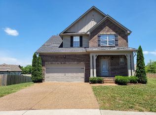 102 Jameson Pl, Hendersonville, TN 37075