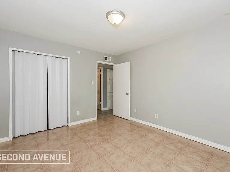 7525 Ashcrest Ln — Photo 14