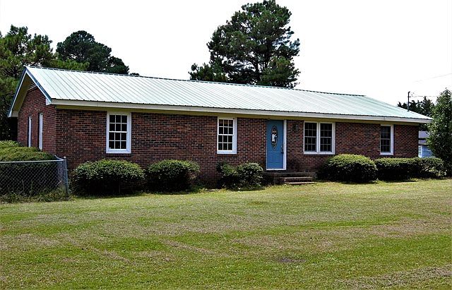 2nd image of 738 Alum Springs Rd