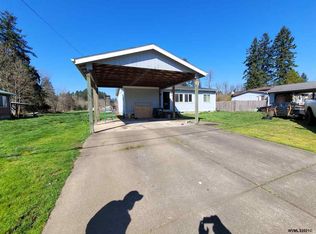 550 Mountain View Rd, Sweet Home, OR 97386