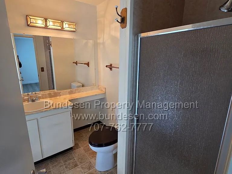 5266 Evonne Ave — Photo 15
