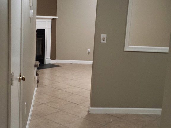 2nd image of 352 Thorncliff Dr