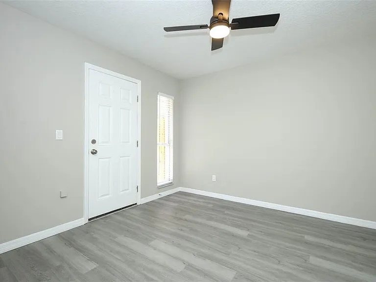 786 Lincoln Pkwy — Photo 11