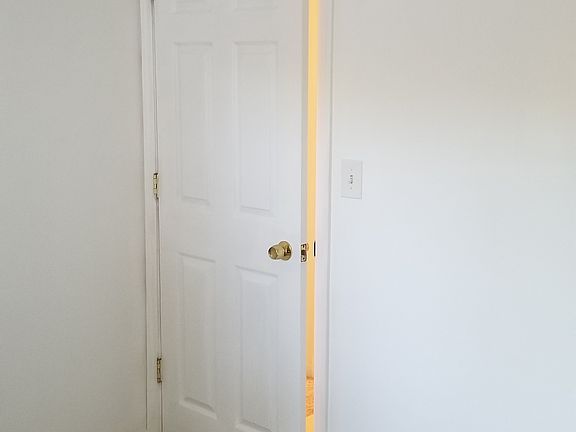 3rd image of 4301 Seaway Dr