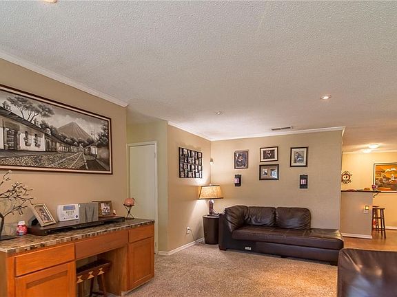 3rd image of 5025 Palomino Ln
