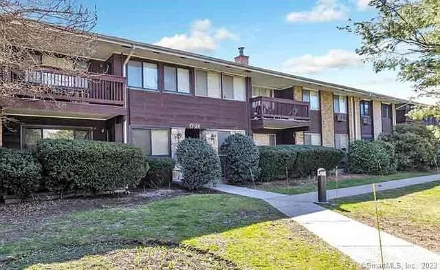 Building Photo - 154 Cold Spring Rd #19