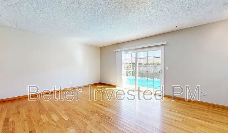 848 Sprucewood Ct — Photo 6