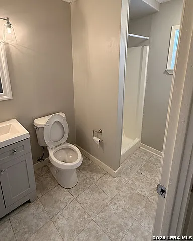 203 E Rosewood Ave #2 — Photo 6