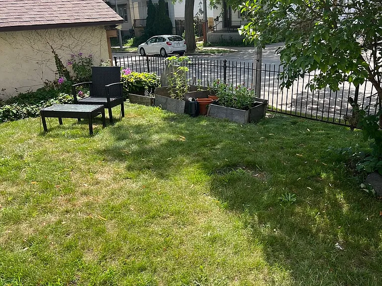 1108 E Clarke St — Photo 10