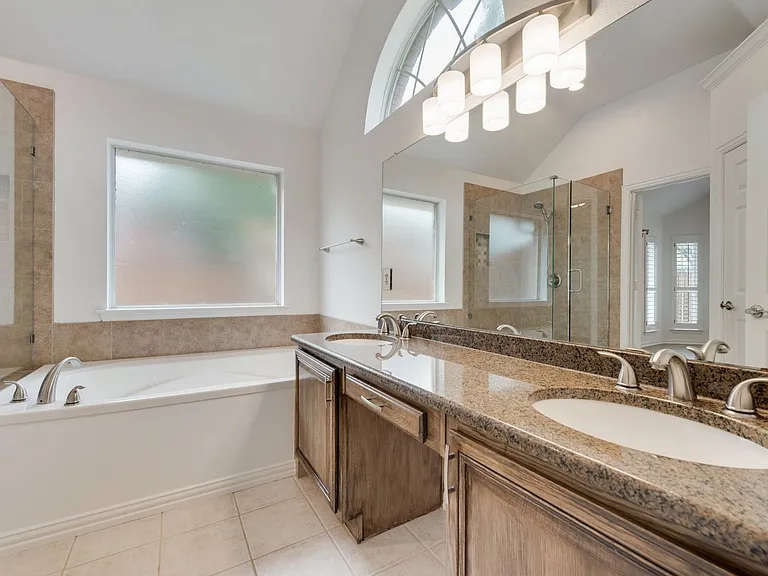 4008 Daden Oaks Dr — Photo 13
