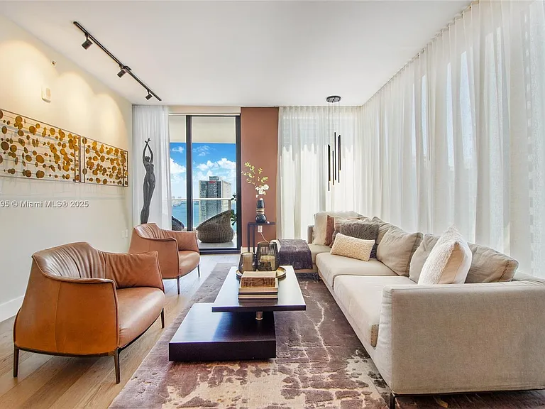 1010 Brickell Ave #3105 — Photo 11