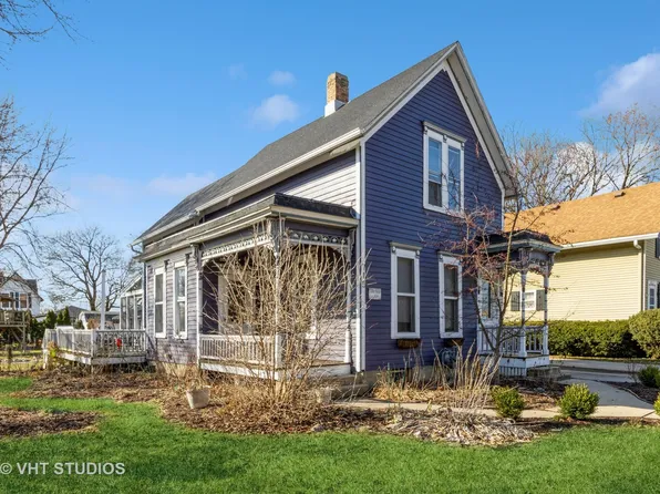 715 Kane St, Dundee, IL 60118