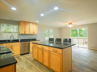 16122 SE 40th St, Bellevue, WA 98006