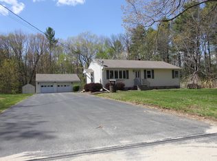 522 Pond Rd, Lewiston, ME 04240
