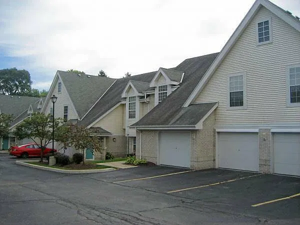 2 bed, $1,850 — Photo 1