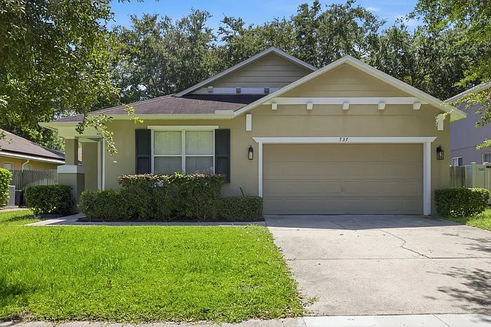 737 Maya Susan Loop — Photo 1