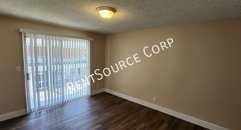 708 Santa Barbara Dr #F — Photo 18